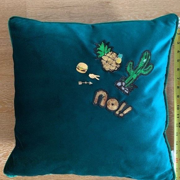 Green Velvet Pillow (one) - Picture 3 of 5